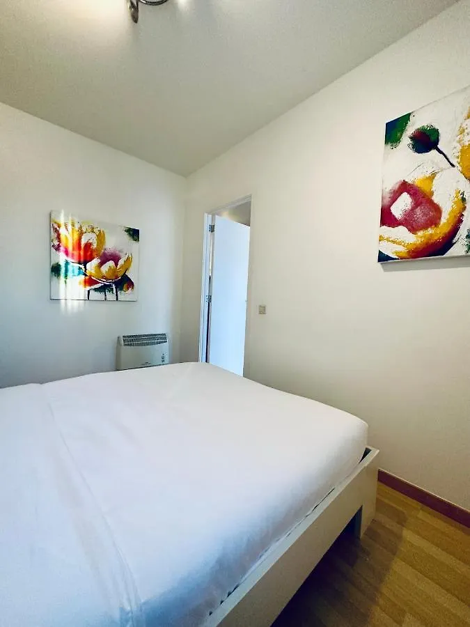 Urbanstay Suites Apartment In Charming Sablon Brussels